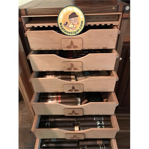 AJ Fernandez Bellas Artes Toro 6  * 54