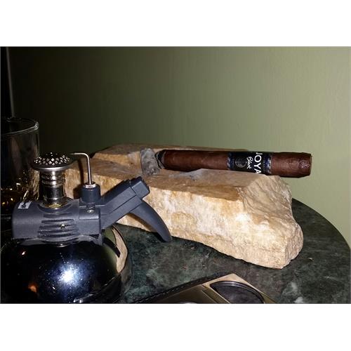 Joya Black Nocturno 6 1/4 * 46