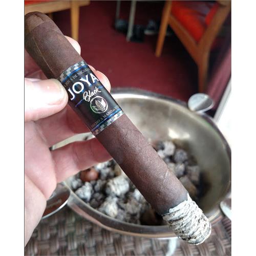 Joya Black Toro 6  * 52