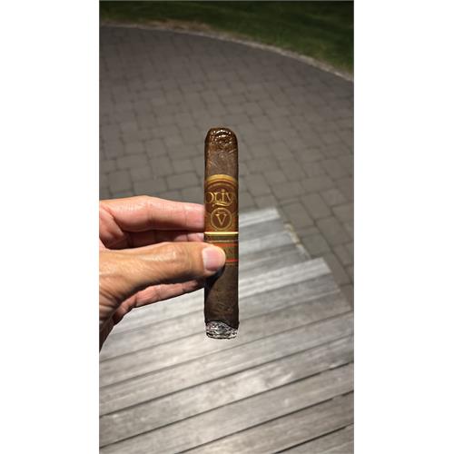 Oliva Serie V Melanio Maduro Robusto 5  * 52