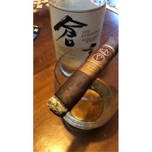 Oliva Serie V Melanio Maduro Robusto 5  * 52
