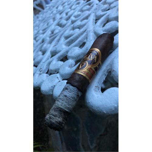Oliva Serie V Melanio Maduro Robusto 5  * 52