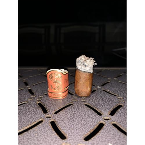 Matilde Quadrata Robusto 5 1/4 * 50