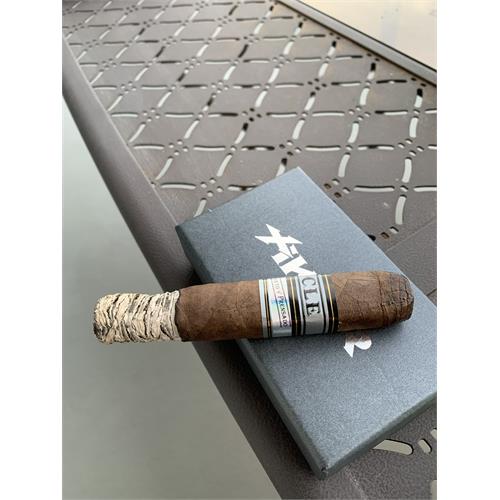 CLE Prieto Robusto 5  * 50