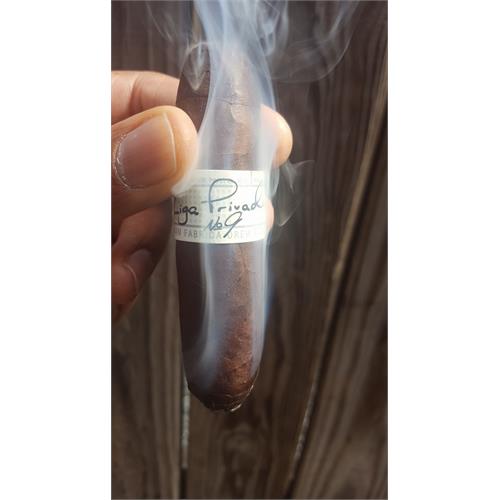 Liga Privada No. 9 Flying Pig 4  * 60
