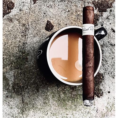 Liga Privada Unico Velvet Rat 6 1/4 * 46