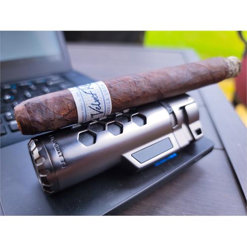 Liga Privada Unico Velvet Rat 6 1/4 * 46