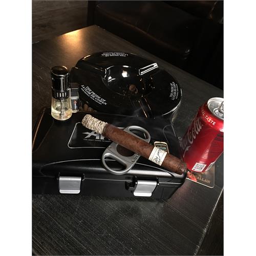Liga Privada Unico Velvet Rat 6 1/4 * 46