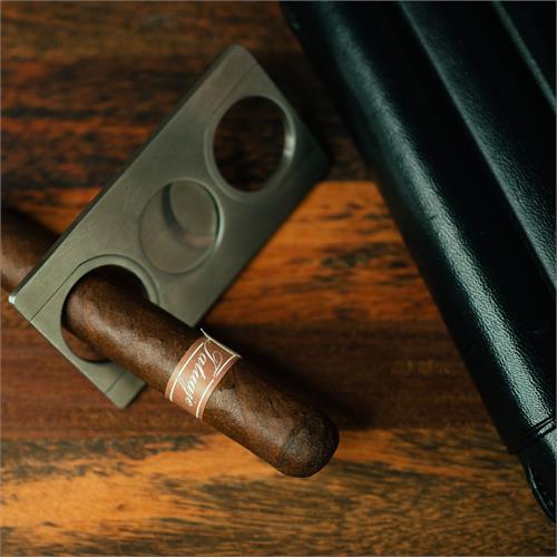 Tatuaje Petit Cazadores Reserva 4  * 40