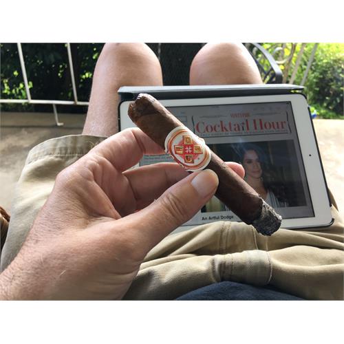 Hoyo La Amistad Robusto 5  * 54
