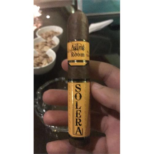 Aging Room Solera Sun Grown Festivo 4 3/4 * 52