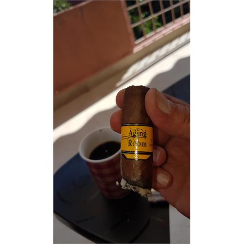 Aging Room Solera Sun Grown Festivo 4 3/4 * 52