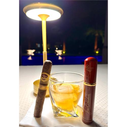 Padron 1926 Serie No. 90 Tubo Maduro 5 1/2 * 52