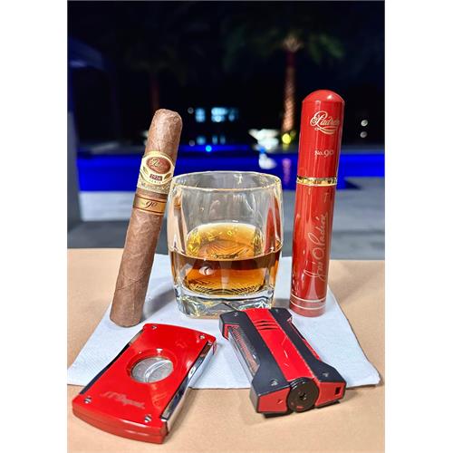 Padron 1926 Serie No. 90 Tubo Maduro 5 1/2 * 52