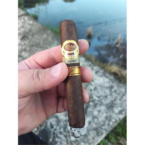 Padron 1926 Serie No. 90 Tubo Maduro 5 1/2 * 52