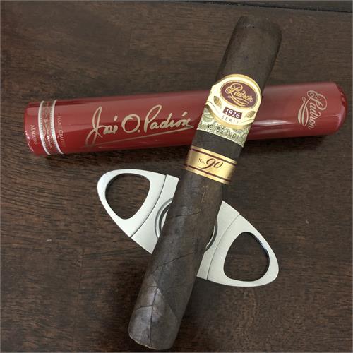 Padron 1926 Serie No. 90 Tubo Maduro 5 1/2 * 52