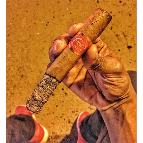 Iconic Brand Assortment, 9-Cigar Sampler