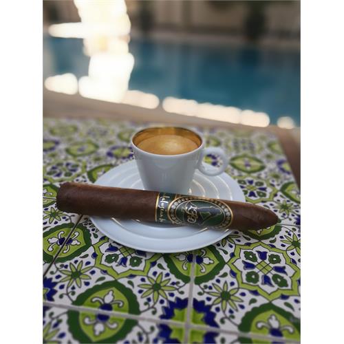 La Flor Dominicana Andalusian Bull 6 1/2 * 64