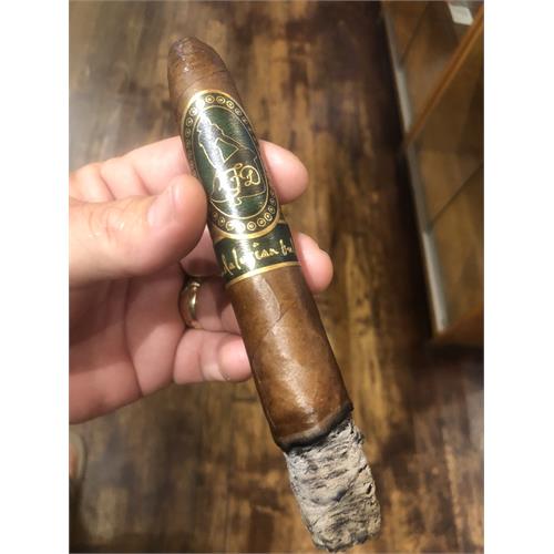 La Flor Dominicana Andalusian Bull 6 1/2 * 64