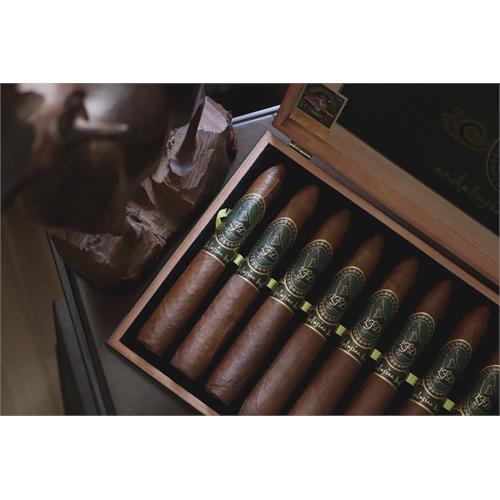 La Flor Dominicana Andalusian Bull 6 1/2 * 64