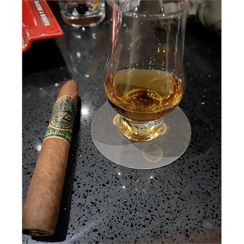La Flor Dominicana Andalusian Bull 6 1/2 * 64