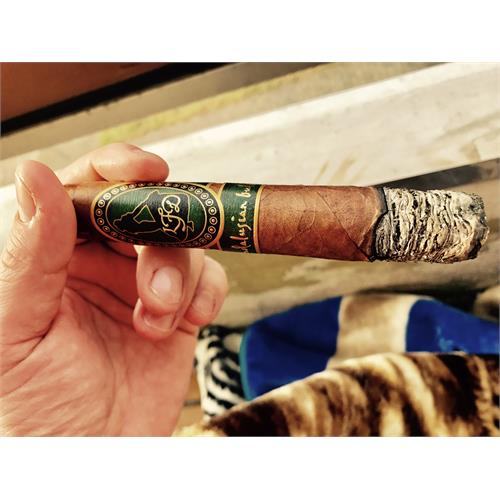 La Flor Dominicana Andalusian Bull 6 1/2 * 64