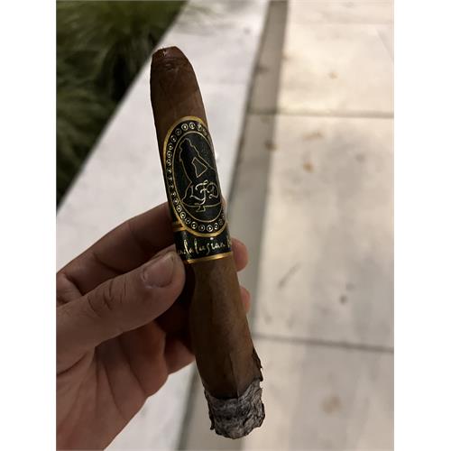 La Flor Dominicana Andalusian Bull 6 1/2 * 64