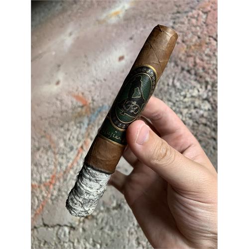 La Flor Dominicana Andalusian Bull 6 1/2 * 64