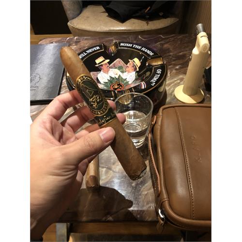 La Flor Dominicana Andalusian Bull 6 1/2 * 64