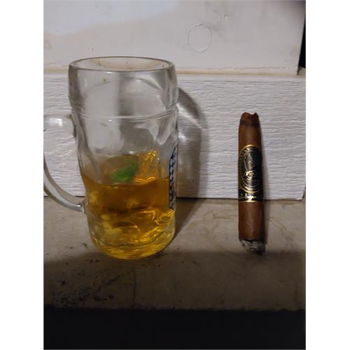La Flor Dominicana Andalusian Bull 6 1/2 * 64