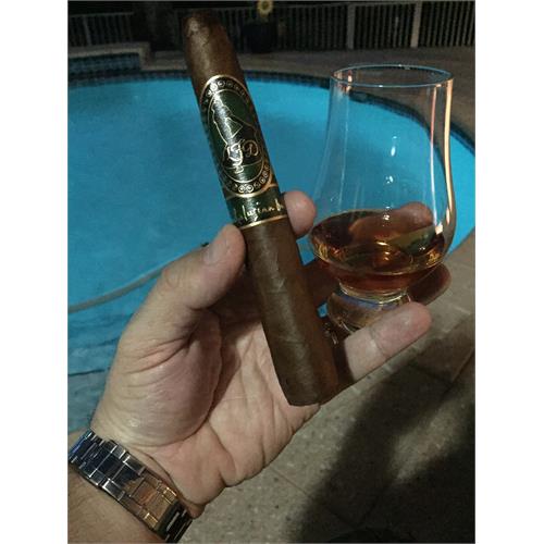 La Flor Dominicana Andalusian Bull 6 1/2 * 64