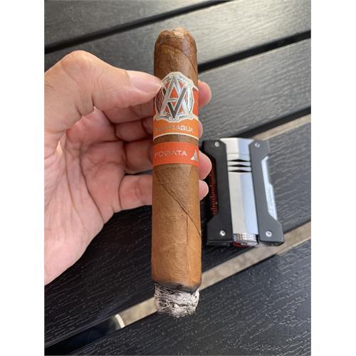 Avo Syncro Nicaragua Fogata Robusto 5  * 50