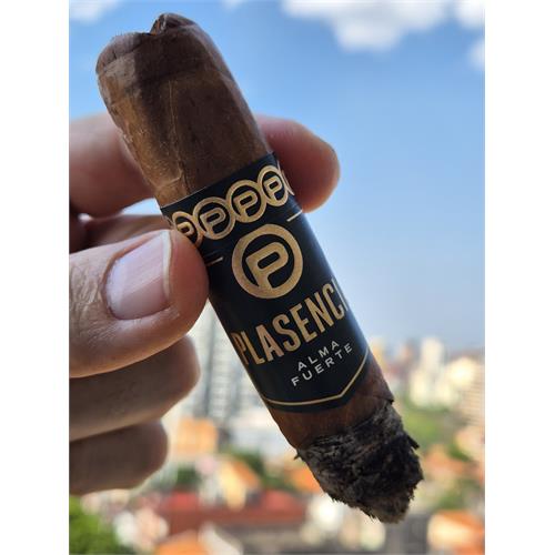 Plasencia Alma Fuerte Nestor IV Toro 6 1/4 * 54