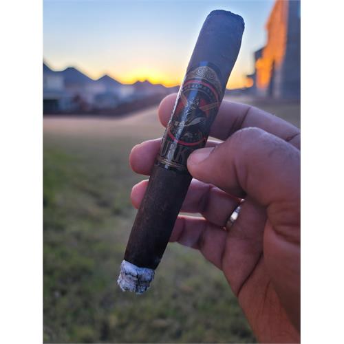 Gurkha Black Dragon Special Edition Tubo 7 1/2 * 52