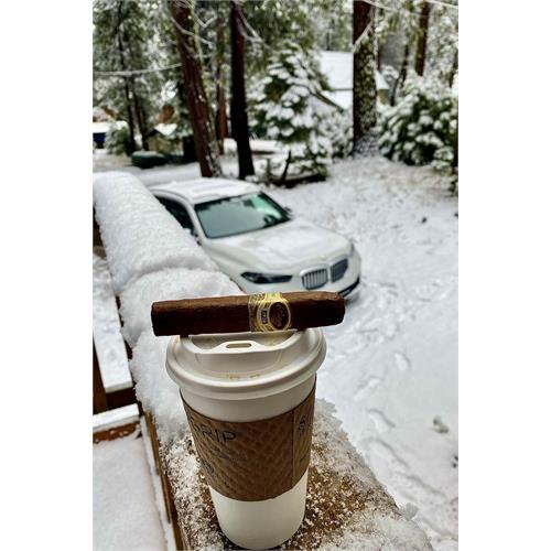 Padron 1926 Serie No. 35 Maduro 4  * 48