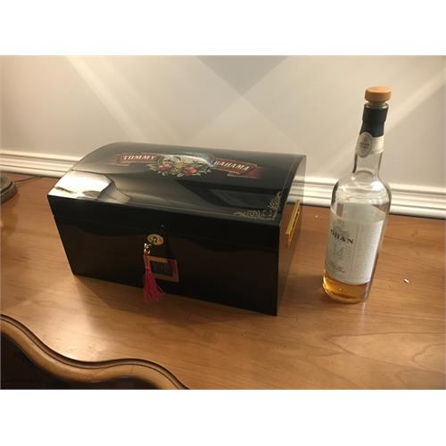 Tommy Bahama Dome-Top 100-Cigar Black Humidor