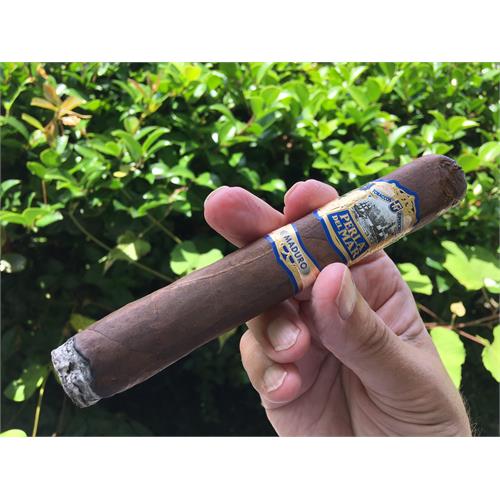 Perla del Mar Maduro Double Toro  6  * 60