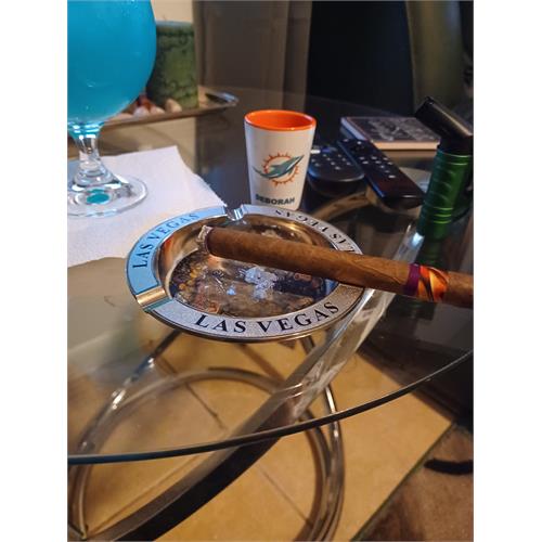 Tatiana Groovy Blue Classic Corona 6  * 44