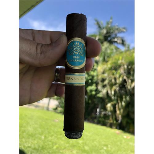 H. Upmann by AJ Fernandez Robusto 5  * 52