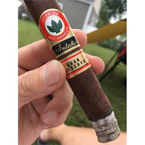 Joya de Nicaragua Antano Gran Reserva Robusto Grande 5 1/2 * 52