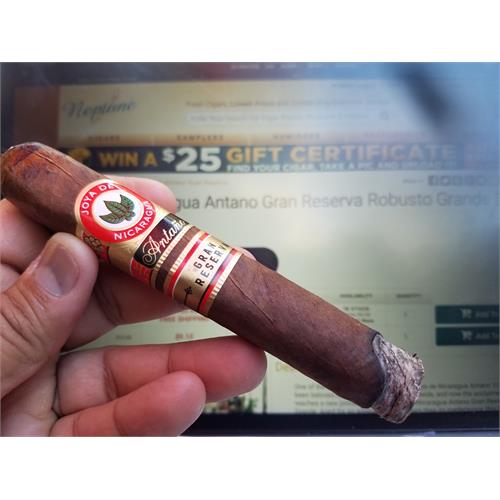 Joya de Nicaragua Antano Gran Reserva Robusto Grande 5 1/2 * 52