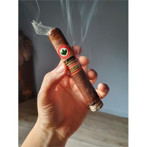Joya de Nicaragua Antano Gran Reserva Robusto Grande 5 1/2 * 52