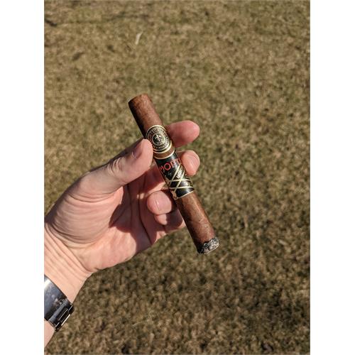 Monte By Montecristo By AJ Fernandez Corona 5  * 44