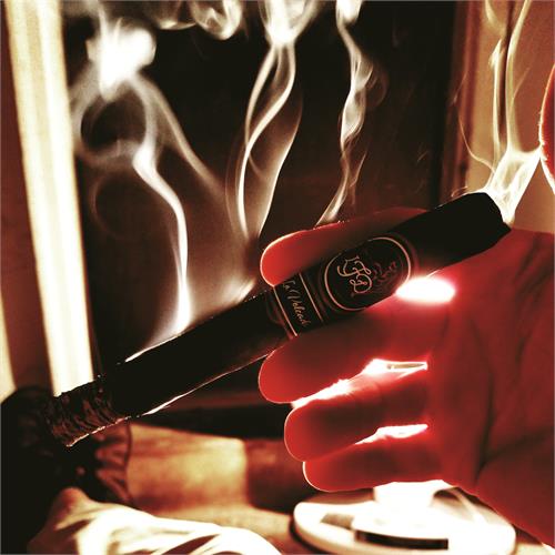 La Flor Dominicana La Volcada 7  * 48