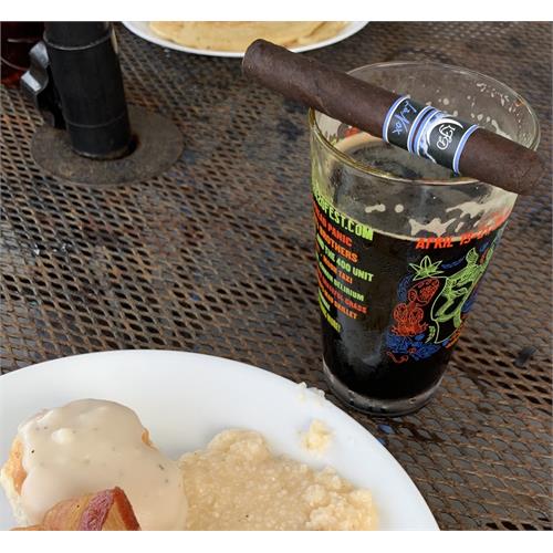 La Flor Dominicana La Nox Petite 5  * 40