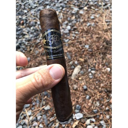 La Flor Dominicana Colorado Oscuro No. 5 5 3/4 * 60