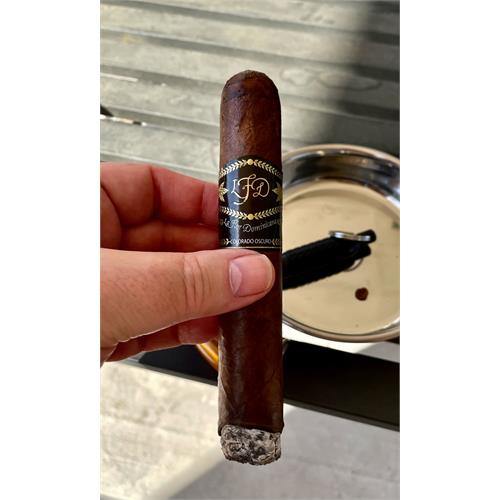 La Flor Dominicana Colorado Oscuro No. 5 5 3/4 * 60