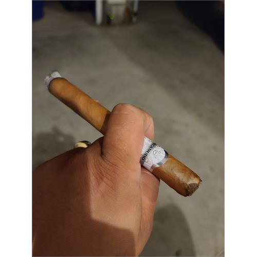 Macanudo Inspirado White Toro 6 1/2 * 50