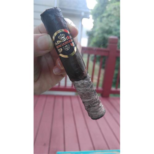 Macanudo Inspirado Black Toro 5 1/2 * 54