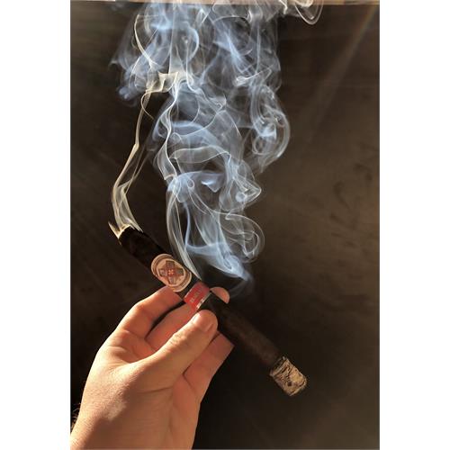 Hoyo La Amistad Silver Churchill 6 7/8 * 48